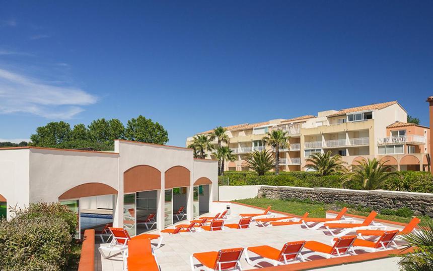 Appart - T3 - 6 Personnes – Golf Cap D’Agde Buitenkant foto